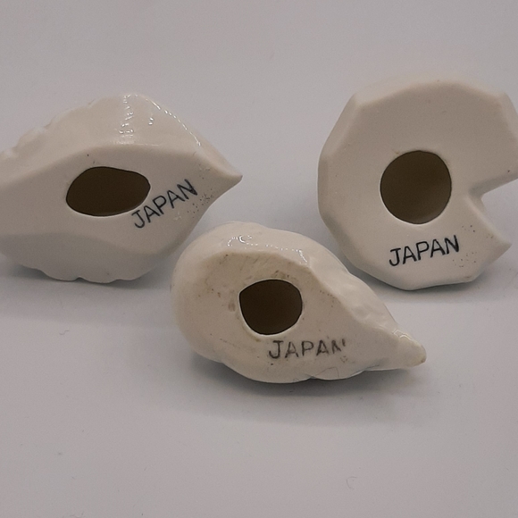 Vintage Pure White Small Porcelain Animal Figurines Japan Frog Snail Bird - Picture 7 of 7